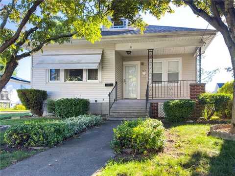 11 Queen Street, Cranston, RI 02920
