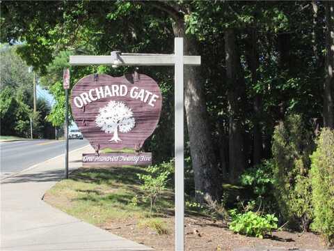 125 Smith Avenue, Smithfield, RI 02828