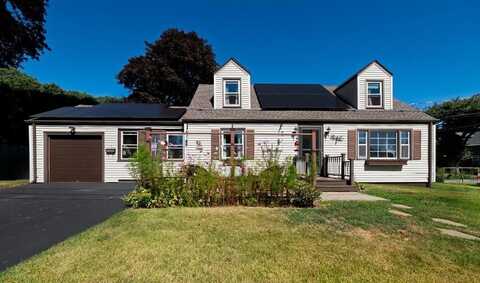 9 Burwell Street, Lincoln, RI 02865