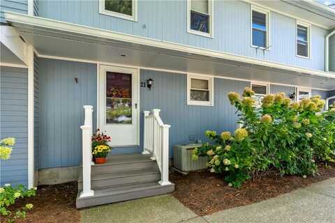 4 Smithfield Road, North Providence, RI 02904