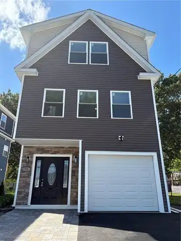 72 JOB Street, Providence, RI 02904