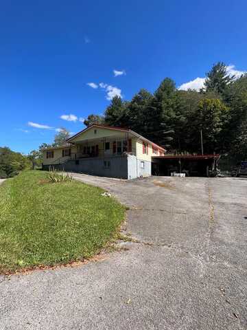 240 Birmingham Rd, Cedar Bluff, VA 24609