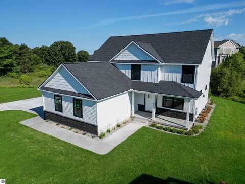 872 Vienna Way, Traverse City, MI 49696