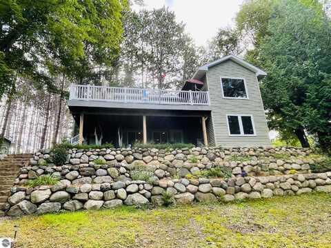7227 Rushton Road, Ellsworth, MI 49729