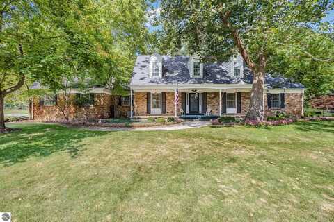 511 Fairlane Drive, Alma, MI 48801