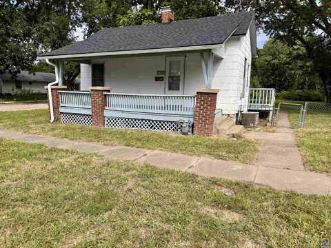 200 SW Orchard ST, Topeka, KS 66606