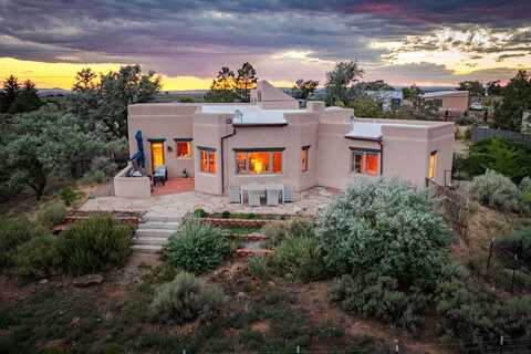 414 Sunrise Lane, El Prado, NM 87529