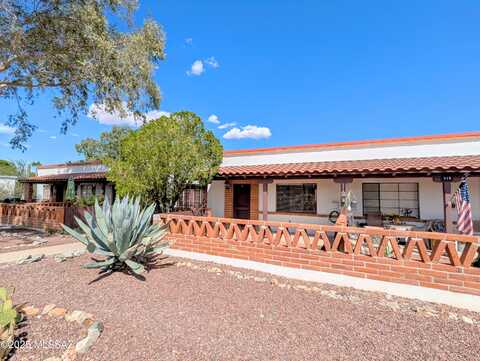 515 S La Canada Drive, Green Valley, AZ 85614