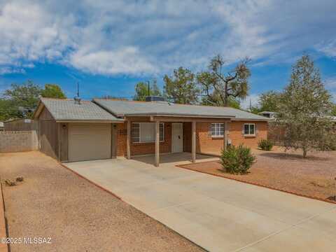 5731 E Helen Street, Tucson, AZ 85712