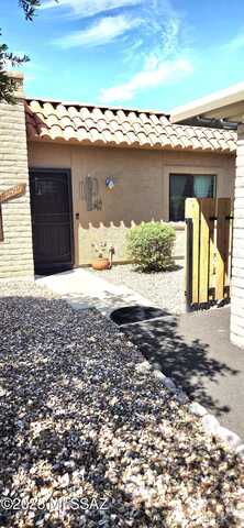 8925 E Calle Diego, Tucson, AZ 85710