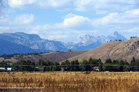 27 LOG CABIN CLUB Road, Jackson, WY 83001