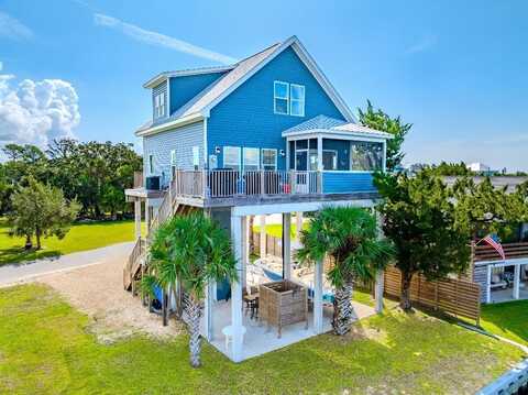 28 Gulf Breeze Drive, Crawfordville, FL 32327