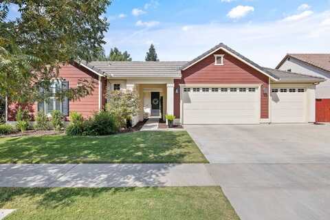 2833 N Boise Street, Visalia, CA 93291