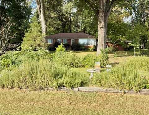 100 Bellwood Court, Jamestown, NC 27282