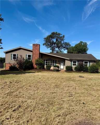 1013 Hobbie Horse Lane, Boonville, NC 28070