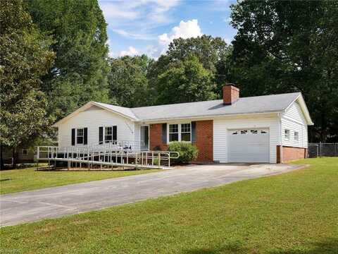 121 Richmond Drive, Lexington, NC 27295