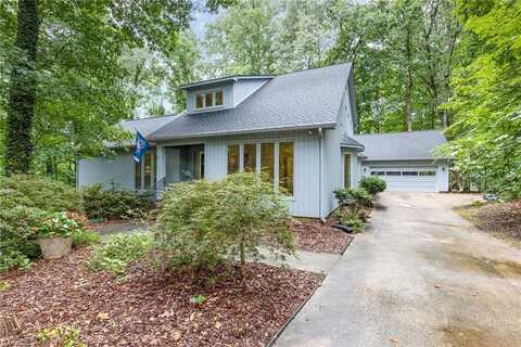 1215 & 1211 Foxfire Drive, Greensboro, NC 27410
