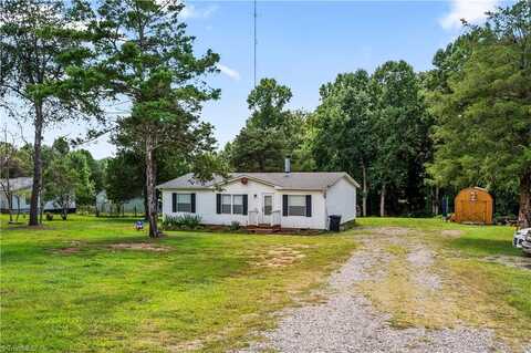 1024 Ridge Drive, Yadkinville, NC 27055