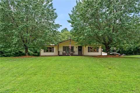 311 Pebble Drive, Thomasville, NC 27360