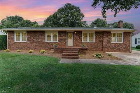 706 Roach Street, Mayodan, NC 27027
