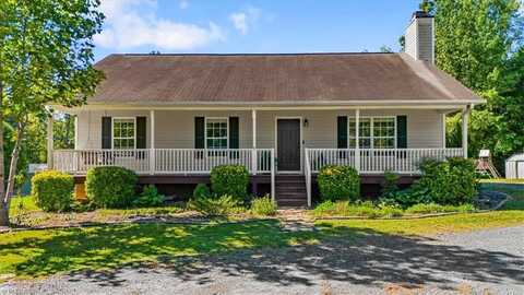 1504 Franklin Hills Court, Randleman, NC 27317