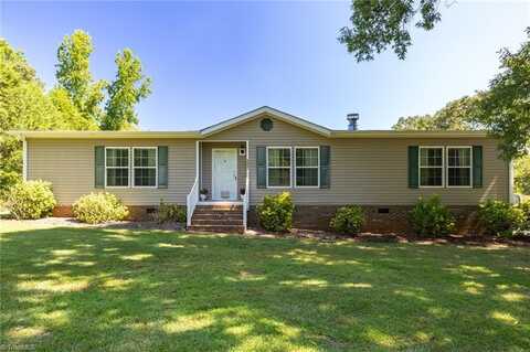 4597 Moffitt Mill Road, Ramseur, NC 27316