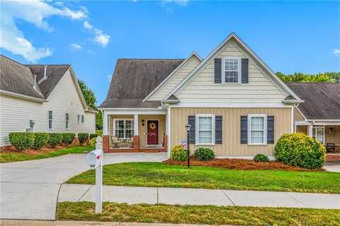 6676 Springfield Village Lane, Clemmons, NC 27012