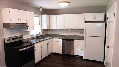 2907 Patio Place, Greensboro, NC 27405