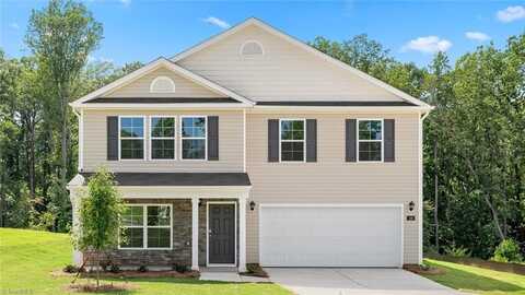 157 Preston Oaks Drive, King, NC 27021