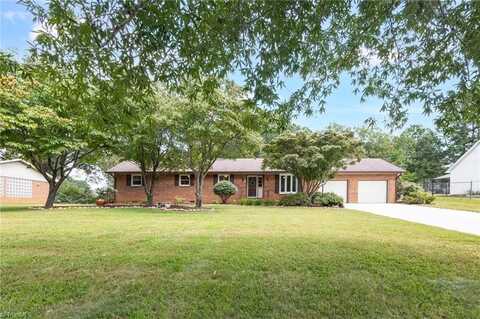 5025 Perryco Lane, Winston Salem, NC 27127