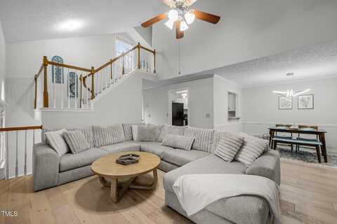 401 Oak Hollow Court, Raleigh, NC 27613