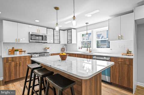 342 E BARNARD STREET, WEST CHESTER, PA 19382