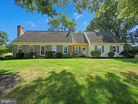 475 SAND HILL ROAD, PEQUEA, PA 17565