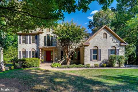 8069 CROOKED OAKS COURT, GAINESVILLE, VA 20155