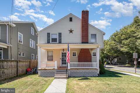 102 W WILLOW STREET, CARLISLE, PA 17013