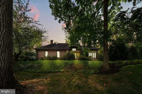 641 THORNCROFT DRIVE, WEST CHESTER, PA 19380