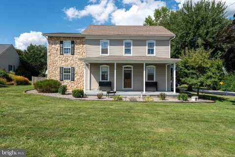 739 VILLAGE ROAD, LANCASTER, PA 17602