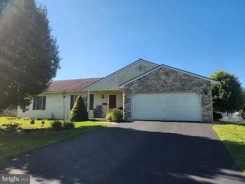 205 FORGET ME NOT DRIVE, EPHRATA, PA 17522