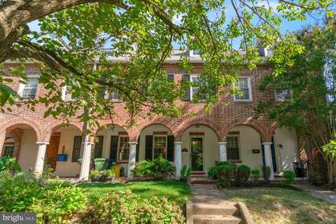 416 SOUTHWAY, BALTIMORE, MD 21218