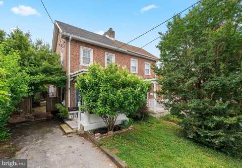135 SIMPSON ROAD, ARDMORE, PA 19003