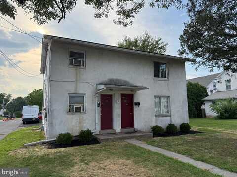 112 S 10TH STREET, QUAKERTOWN, PA 18951