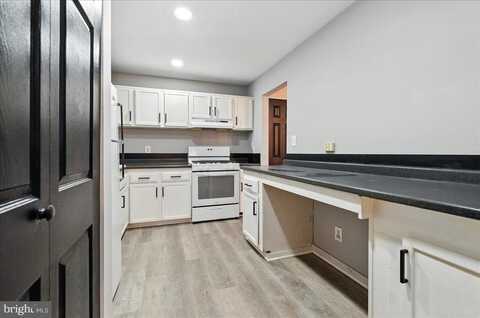7809 DASSETT COURT, ANNANDALE, VA 22003