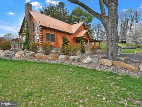 1918 FRIEDENSBURG ROAD, READING, PA 19606