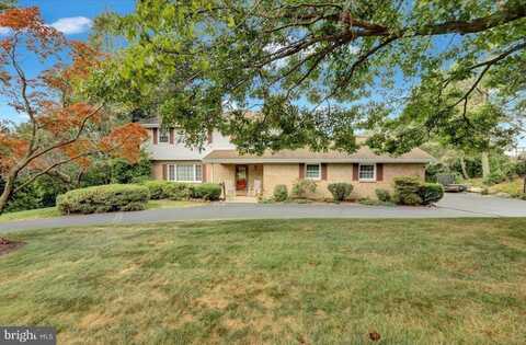 830 N CHURCH ROAD, READING, PA 19608