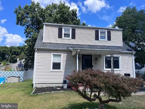 40 FOGARTY DRIVE, HAMILTON, NJ 08619