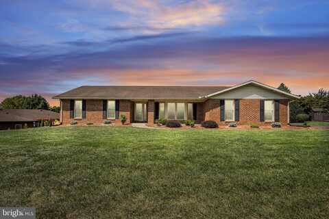 811 SHENANDOAH LANE, YORK, PA 17404