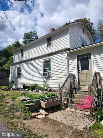 320 BISER STREET, BERKELEY SPRINGS, WV 25411