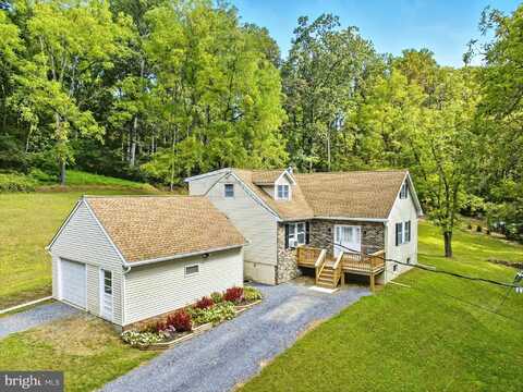 58 ORCHARD ROAD, FLEETWOOD, PA 19522