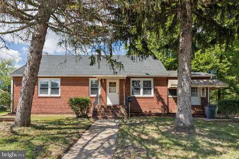 1704 MEETINGHOUSE ROAD, BOOTHWYN, PA 19061