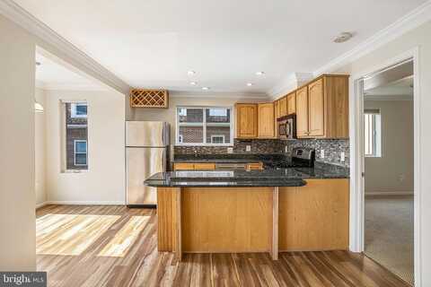 416 S VEITCH STREET, ARLINGTON, VA 22204